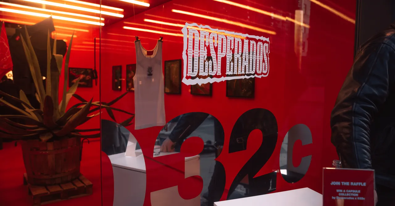 Image of Schach zu Dritt